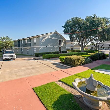 Americas Best Value Inn & Suites Brenham Eksteriør billede