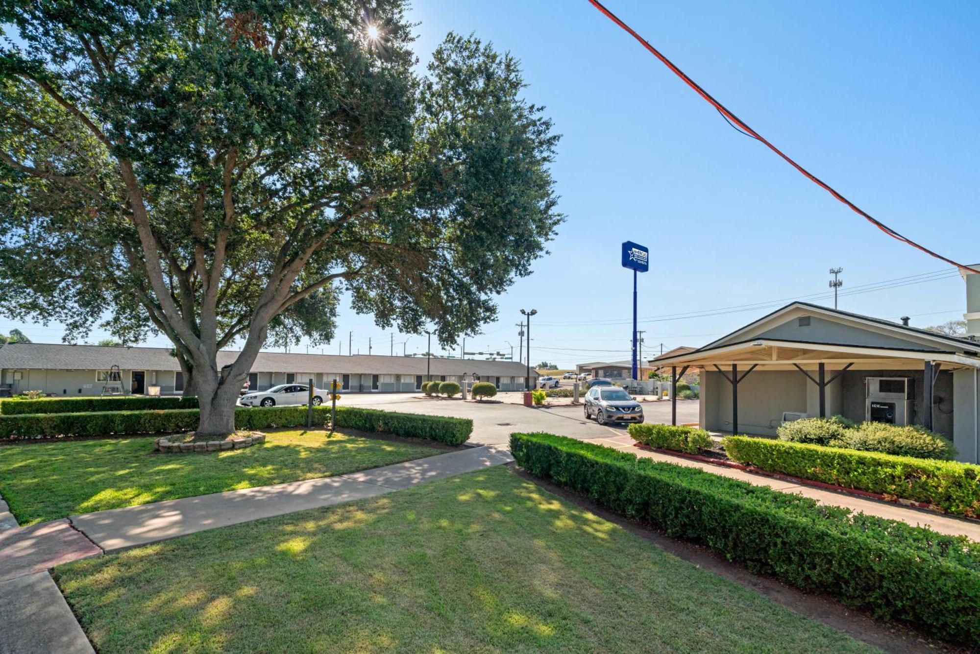 Americas Best Value Inn & Suites Brenham Eksteriør billede